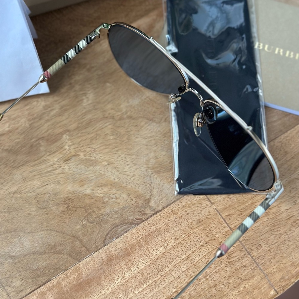 burberry folding pilot sunglasses